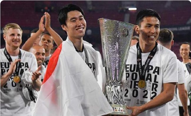 隔壁来了个美女